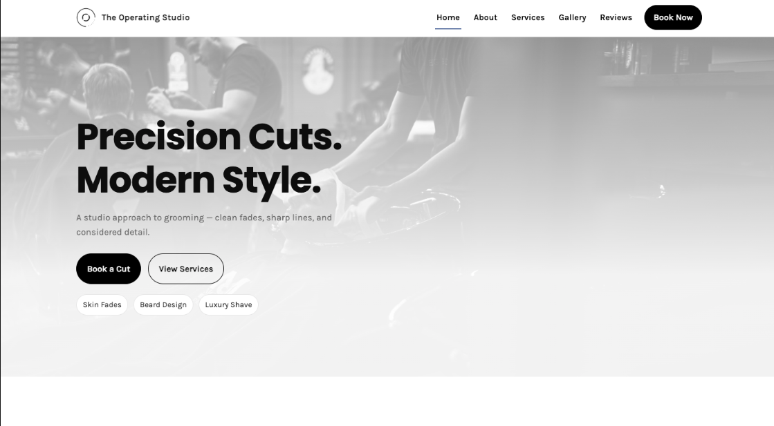 Hero section with barber image and CTA